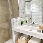 Inside Apartamento *